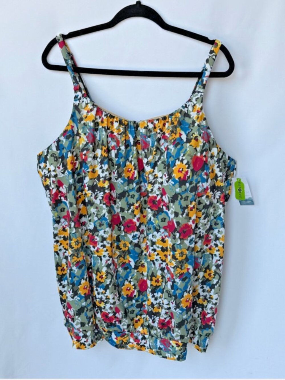 Swim by Cacique Floral Tankini Top Womens size 24 NEW Built In Bra No Wire CUTE